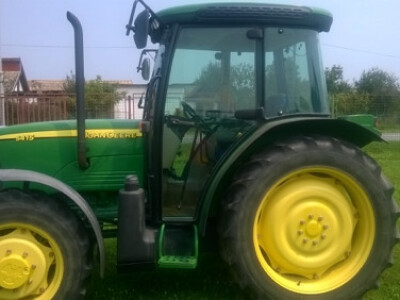 Traktor John Deere 5415