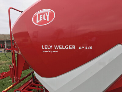 Preša za okrugle bale Lely Welger RP 445 BCE HFC MC13