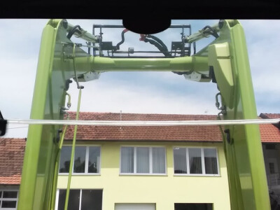 Akcija! Claas Arion s opremom za stočare