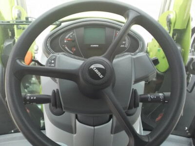 Akcija! Claas Arion s opremom za stočare