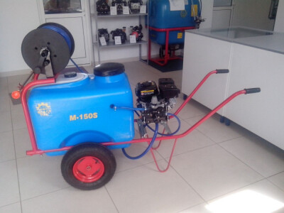 MORAVA Motorna prskalica 100-150