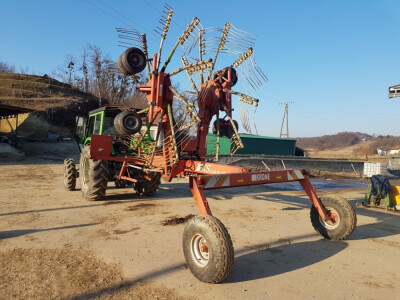 Sakupljač sijena Krone