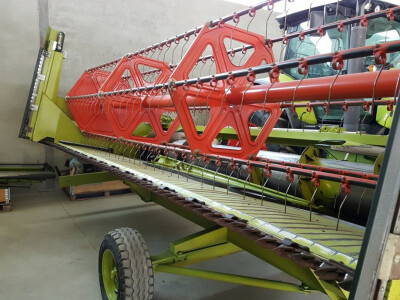 Claas Tucano 320 + adapter c490