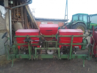 sijačica za kukuruz pneumatska Nodet i Gaspardo