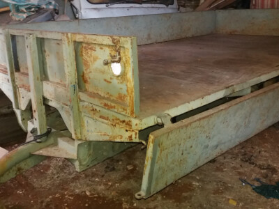 PRODAJEM ILI MJENJAM PRIKOLICU ZA TRAKTOR FERGUSON