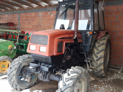 TRAKTOR LTZ 60 AB TORNADO