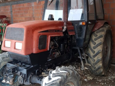 TRAKTOR LTZ 60 AB TORNADO