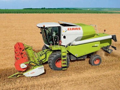 Kombajn Claas Avero 160 / 240
