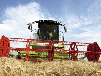 Kombajn Claas Avero 160 / 240