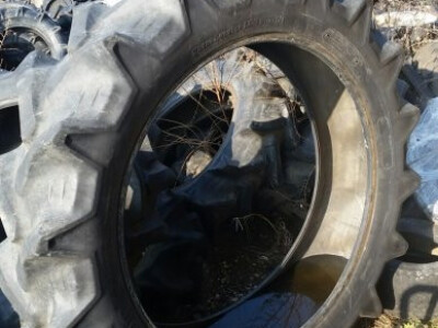 Traktorske gume Bridgestone 12.4-36