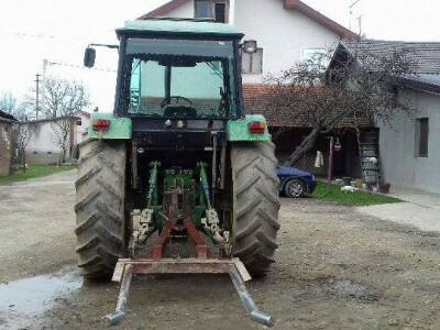 John Deere 3050