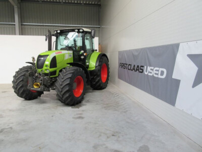 Traktor Claas Arion 640