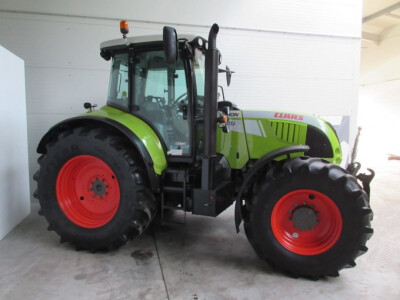 Traktor Claas Arion 640
