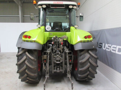 Traktor Claas Arion 640