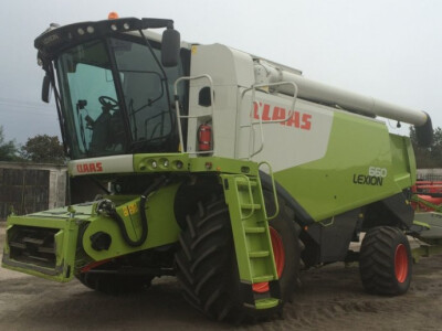 Claas Lexion 660 + adapter C660