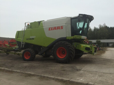 Claas Lexion 660 + adapter C660