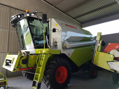 Kombajn Clas Tuacano 320 + adapter C490