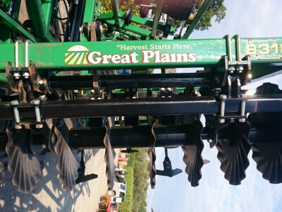 GreatPlains Discovator 8318