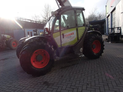 Claas Scorpion 7045