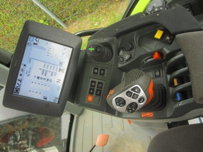Claas Arion 640 CEBIS