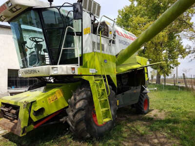 Kombajn Claas Medion 310 + adapter Cerio 450