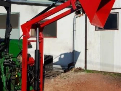Hidraulični utovarivač L1100