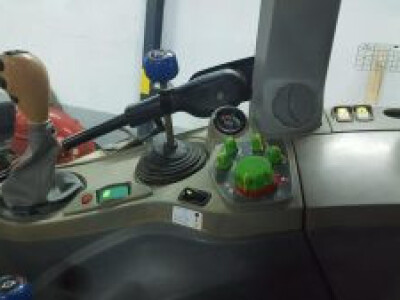 Traktor Deutz-Fahr MOD. Agrotron K 120 EURO II