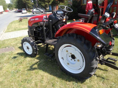 Traktor YTO 254 NOVI