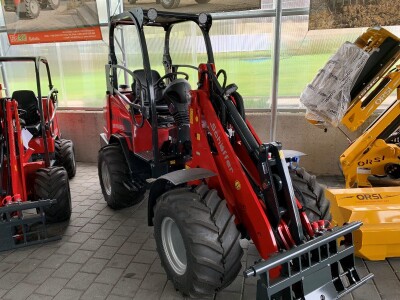 Zglobni utovarivač Schaffer 3650 - NA ZALIHI