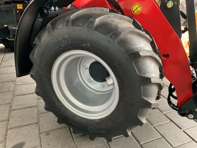 Zglobni utovarivač Schaffer 3650 - NA ZALIHI