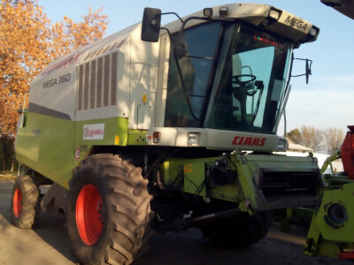 Claas Mega 360,