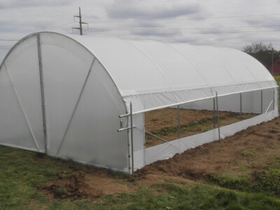 Plastenik 4,5 m širine sa bočnim otvaranjem