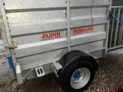 prikolica za prevoz životinja