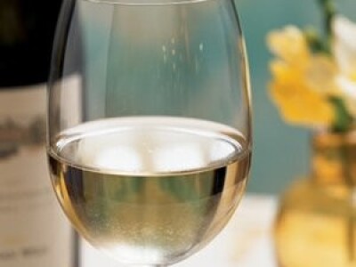 Hvarsko vino crno i bijelo