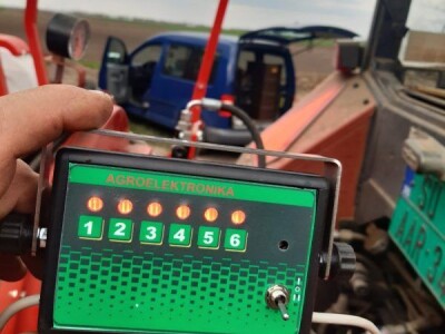 prodaja auto pilot navigacije FJdynamics i kontrola setve  AGROELEKTRONIKA