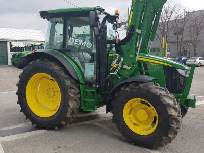 Traktor JOHN DEERE 5125R + 543R