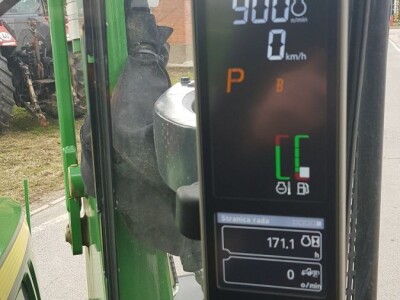 Traktor JOHN DEERE 5125R + 543R