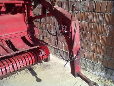 Samoutovarna prikolica za sijeno POTTINGER PIONIER