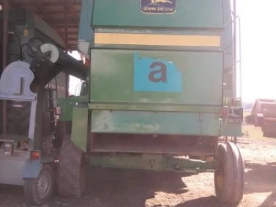 kombajn John Deere