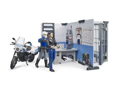 Bruder policijski set stanica sa motorom, opremom, policajcem i osumnjičenim