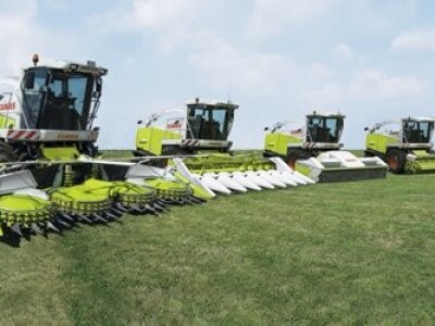 Claas kombajni - Jaguar