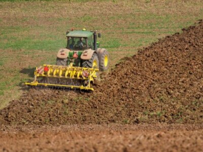 STROM TERRALAND - podrivač za jeftinu obradu tla do dubine 65 cm
