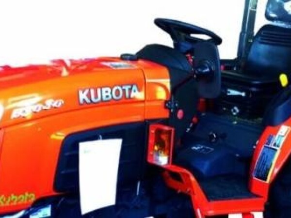 Traktor Kubota B3030 HST