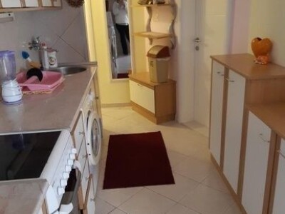 Apartman i dva stana za izdavanje u Budvi