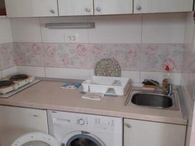 Apartman i dva stana za izdavanje u Budvi