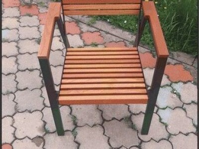 Baštenska ergonomska stolica