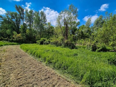 Bivša čarda 3100 m2 - Zmajevac (jedinstvena lokacija)