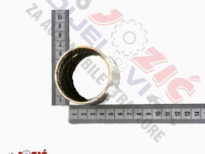 ČAHURA PREDNJE OSOVINE JD L76471 L113974