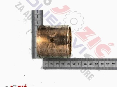 ČAHURA PREDNJE OSOVINE JD L76471 L113974