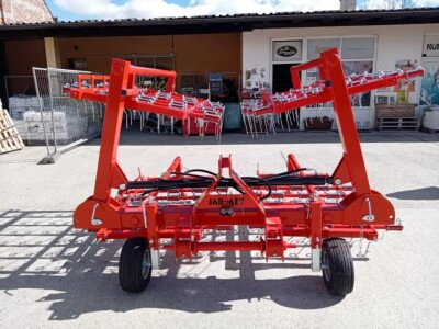 ČEŠLJASTA DRLJAČA 6 m HIDRAULIČNA